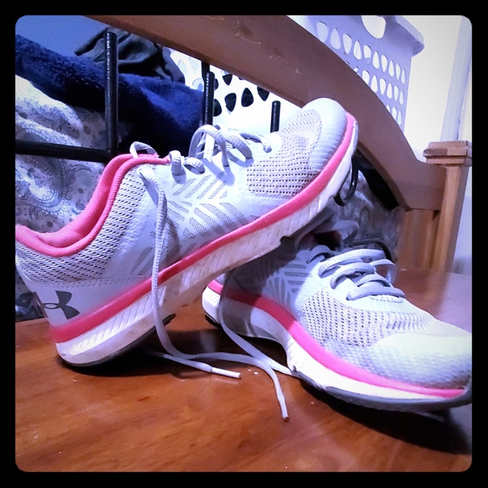 Under armour training sneakers